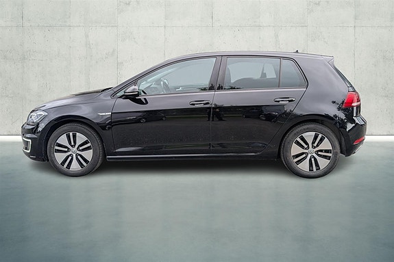 Volkswagen e-Golf VII 2 of 5