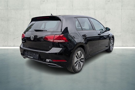 Volkswagen e-Golf VII 5 of 5