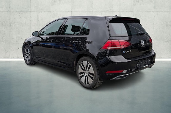 Volkswagen e-Golf VII 3 of 5