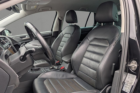 Volkswagen e-Golf VII 9 of 19