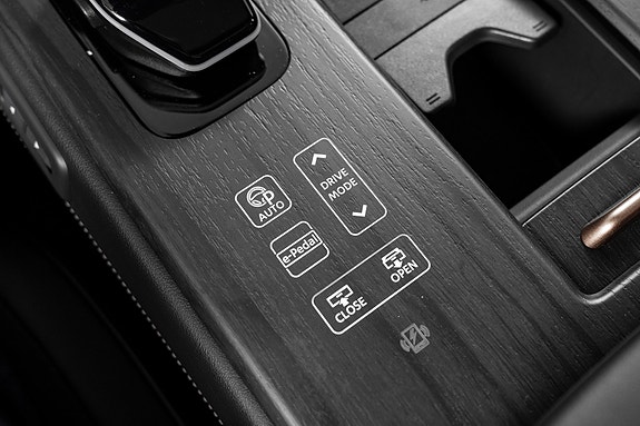 Nissan Ariya 13 of 30