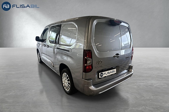 Toyota Proace City 3 of 5