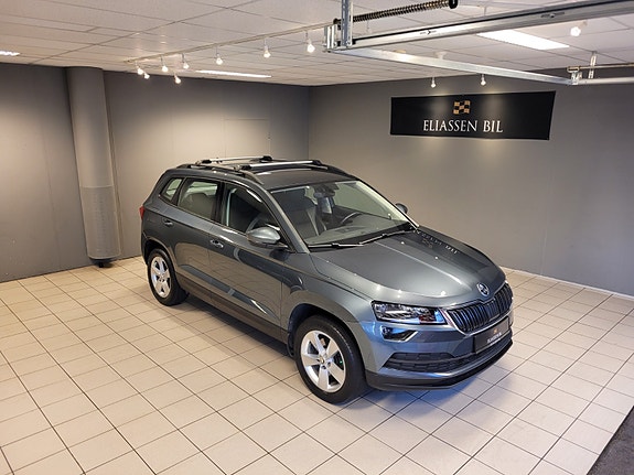 Skoda Karoq 2 of 5