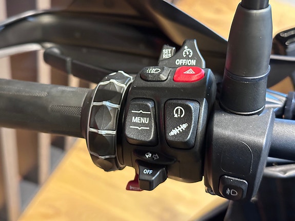 BMW S 1000 XR - "Fullutstyrt" med koffertsett 11 of 11