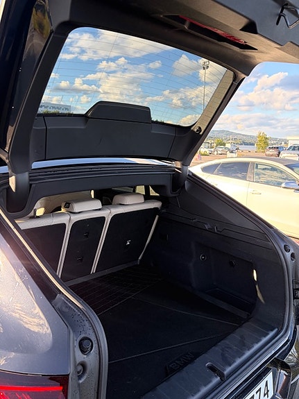 BMW iX2 11 of 11