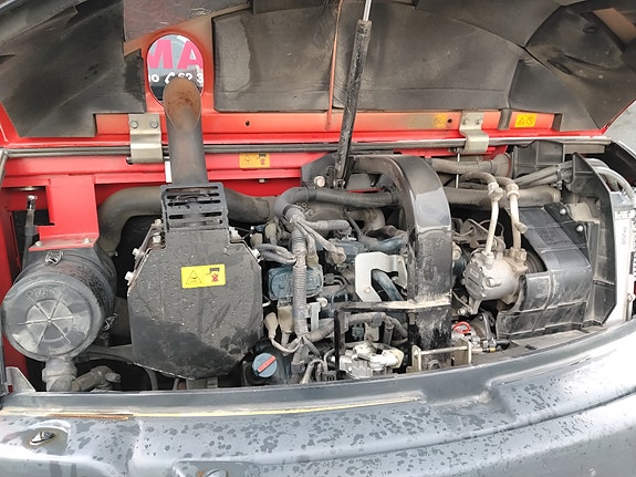 Kubota KX080-4 12 of 18