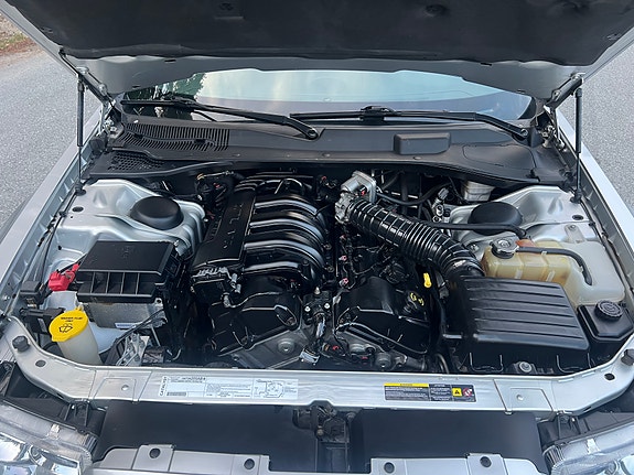 Chrysler 300C 18 of 19