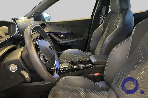 Peugeot e-2008 12 of 19