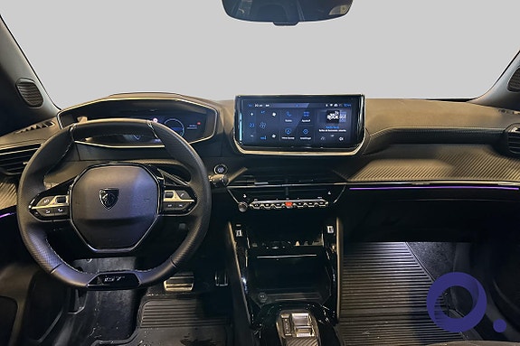Peugeot e-2008 15 of 19