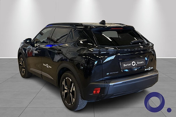 Peugeot e-2008 3 of 19