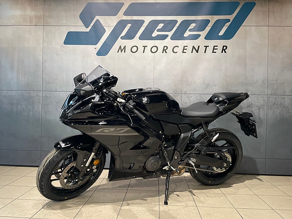 Yamaha YZF-R7 25 of 30