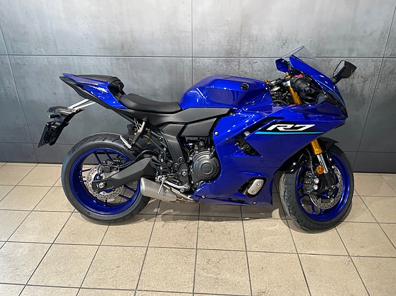 Yamaha YZF-R7 7 of 30