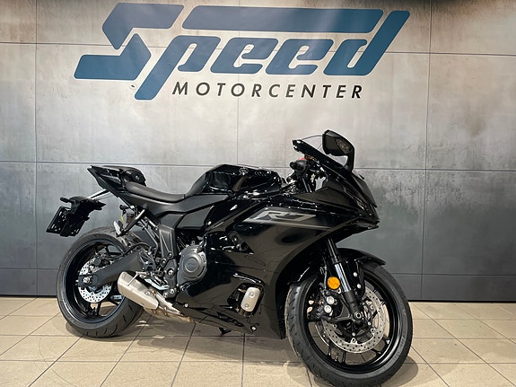 Yamaha YZF-R7 3 of 30