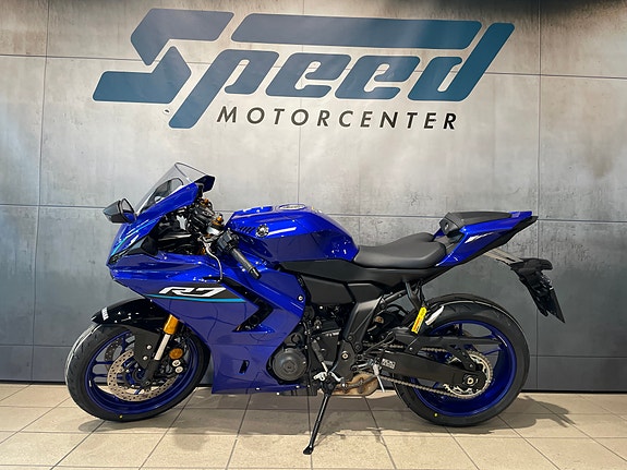 Yamaha YZF-R7 12 of 30