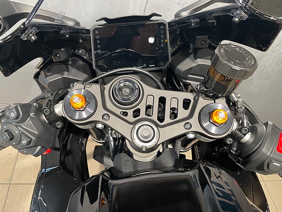 Yamaha YZF-R7 22 of 30
