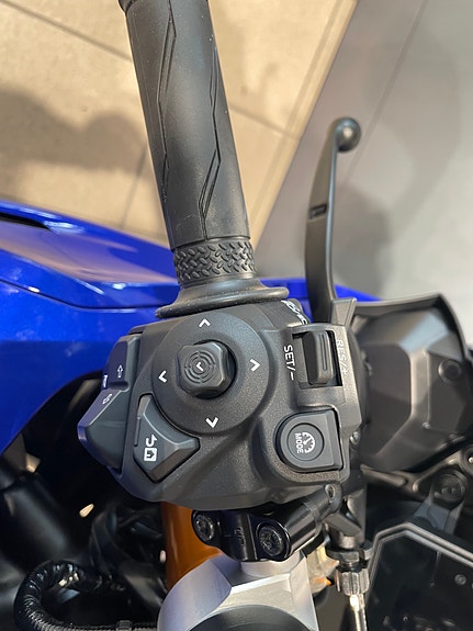 Yamaha YZF-R7 14 of 30