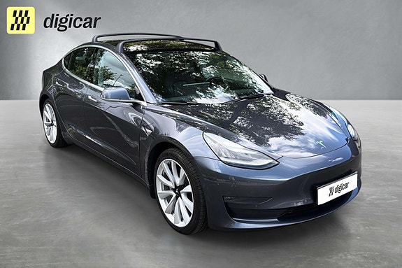 Tesla Model 3 7 of 29