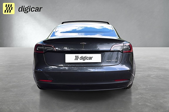 Tesla Model 3 4 of 29