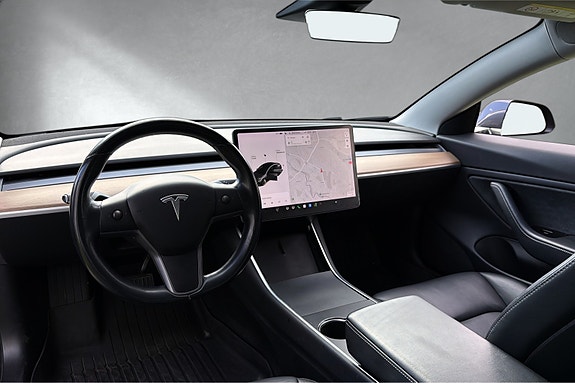 Tesla Model 3 16 of 29