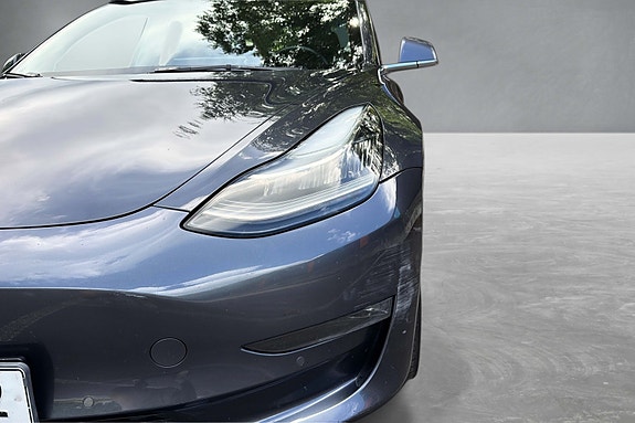 Tesla Model 3 9 of 29