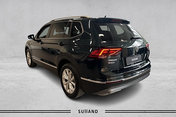 Volkswagen Tiguan Allspace 4 of 5