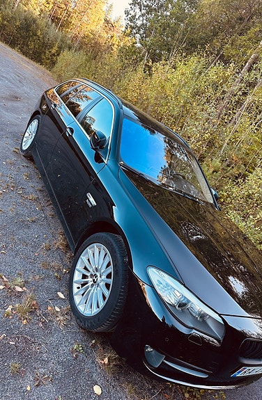 BMW 525d 2 of 11