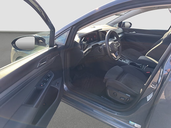 Volkswagen Golf VIII 9 of 24
