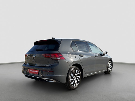 Volkswagen Golf VIII 5 of 24