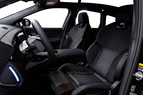 BMW iX3 3 of 5
