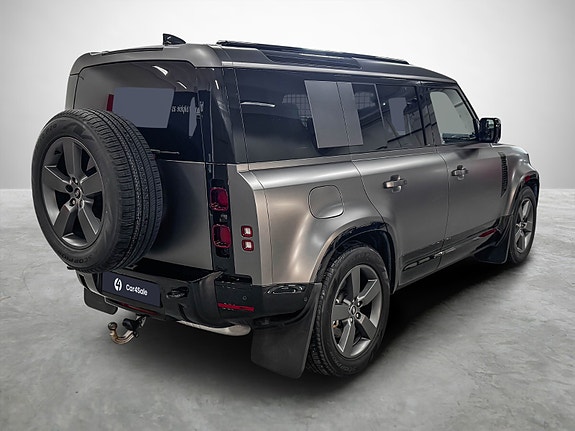 Land Rover Defender 5 of 5