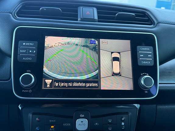 Nissan Leaf 3 of 5