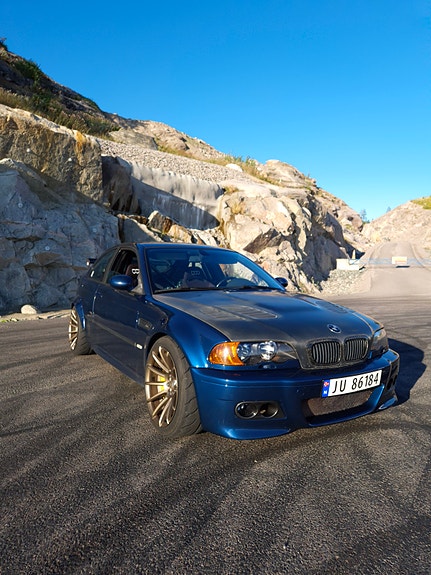 BMW M3 2 of 5