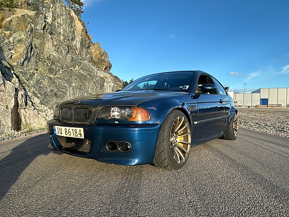 BMW M3 3 of 5