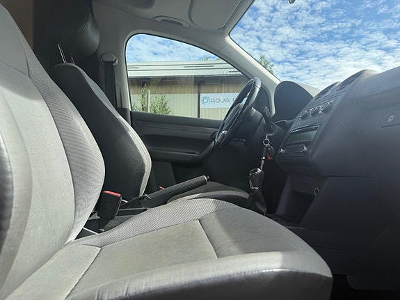 Volkswagen Caddy Maxi 11 of 17
