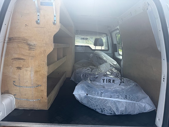 Volkswagen Caddy Maxi 9 of 17
