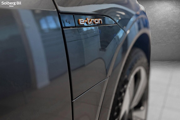 Audi e-tron Sportback 14 of 30
