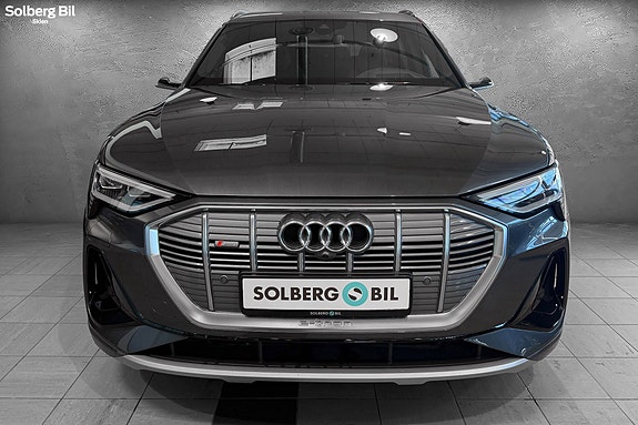 Audi e-tron Sportback 2 of 30