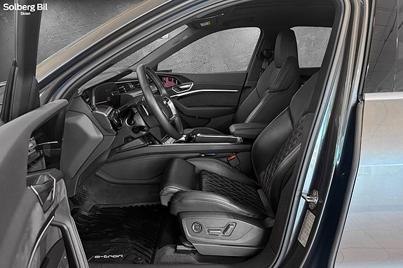 Audi e-tron Sportback 20 of 30