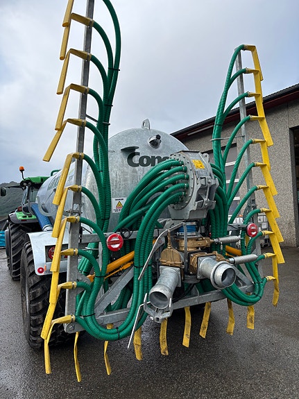 CONOR 7300l  Vakumvogn + stripespreder 5 of 5
