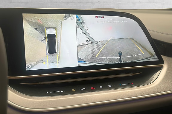 Hongqi EHS7 11 of 15