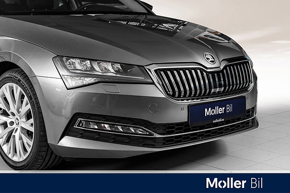 Skoda Superb 2 of 5