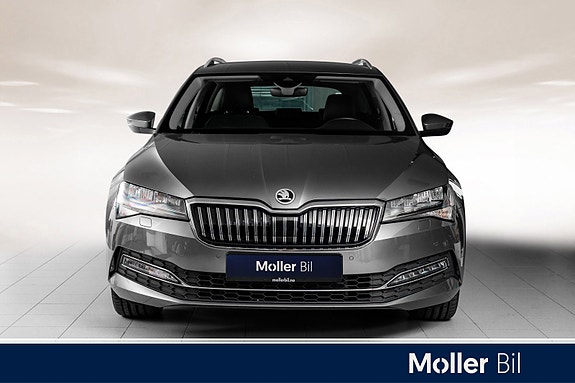 Skoda Superb 3 of 5