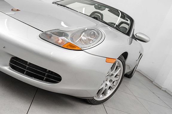 Porsche Boxster 3 of 5