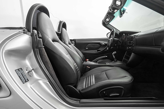 Porsche Boxster 7 of 9