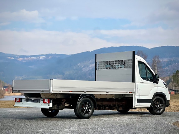 Maxus e-Deliver 9 10 of 22
