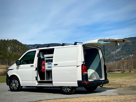 Volkswagen Transporter 3 of 5
