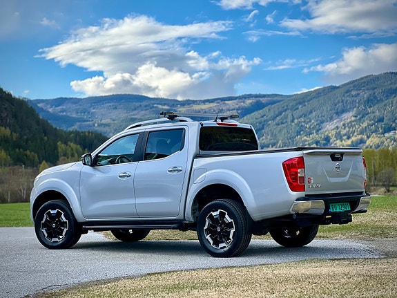Nissan Navara 2 of 5