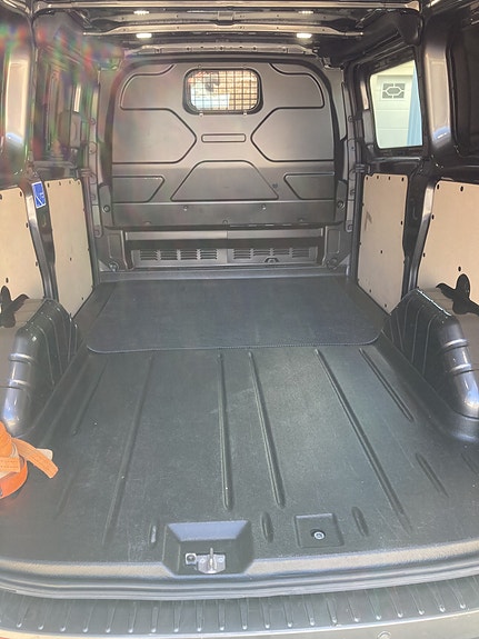 Ford Transit Custom 3 of 5