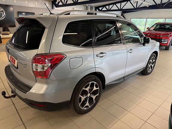 Subaru Forester 2 of 19