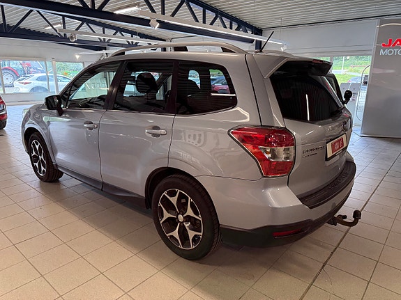 Subaru Forester 6 of 19